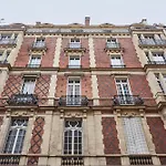 Petites Chambres Renovees 2024 Paris 17E